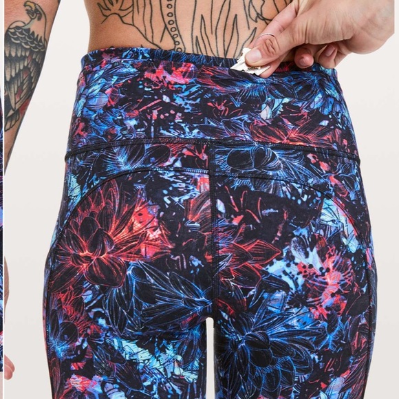 Lululemon Fast & Free Crop II - Picture 6 of 11